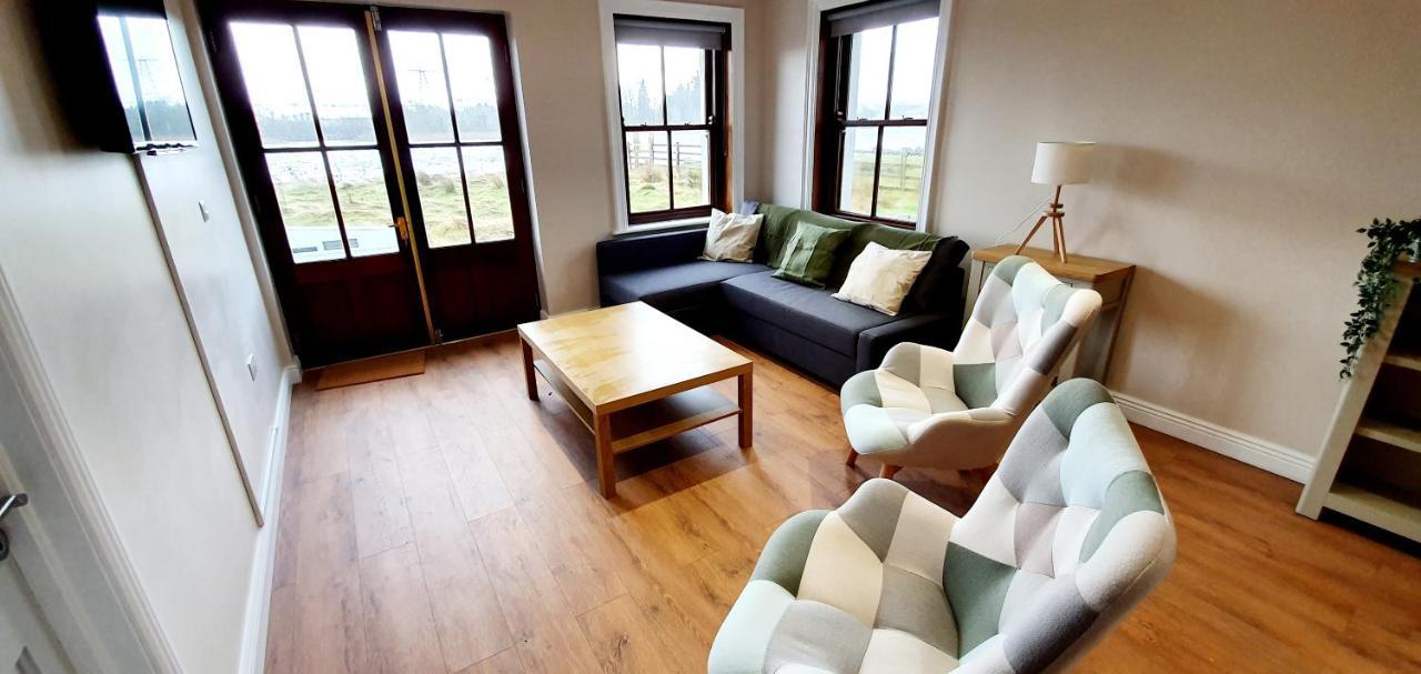 Riverside Marina Apartments Lanesborough Dış mekan fotoğraf